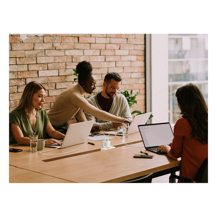 AVERMEDIA GC313Pro Cargador GaN 100W con USB Tipo C Carga Rápida Power Delivery 3.0 Blanco Cable 2m