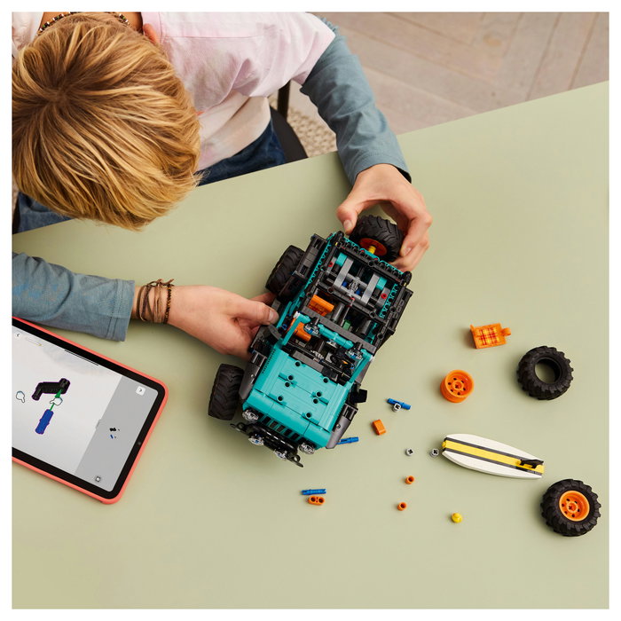 LEGO Technic SUV Jeep Wrangler Rubicon 42227