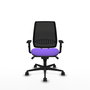 Silla de oficina Alares con mecanismo Sincro tapizada con Tela color Lila y malla color Negro. Equipada con lumbar 1D, Brazos 1D y Ruedas 65mm nailon
