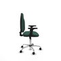 Silla de oficina Algarra con mecanismo Contacto permanente básico tapizada con Tela color Verde botella. Equipada con Base cromada, Brazos 2D y Ruedas autofrenantes