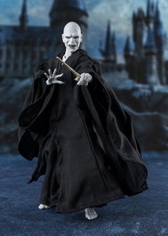 Harry Potter y el cáliz de fuego Figura S.H. Figuarts Lord Voldemort 15 cm