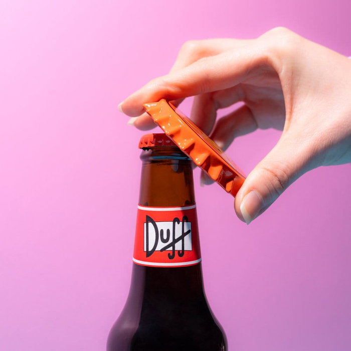 Los Simpson Imán con Abridor de Botellas Duff Beer 7 cm Los Simpson Imán con Abridor de Botellas Duff Beer 7 cm