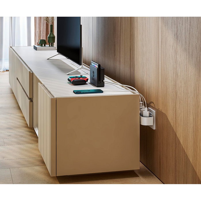 Simon Adaptador Giratorio Schuko 3 Tomas 16A 250V~ con Rotación 180° para Múltiples Espacios