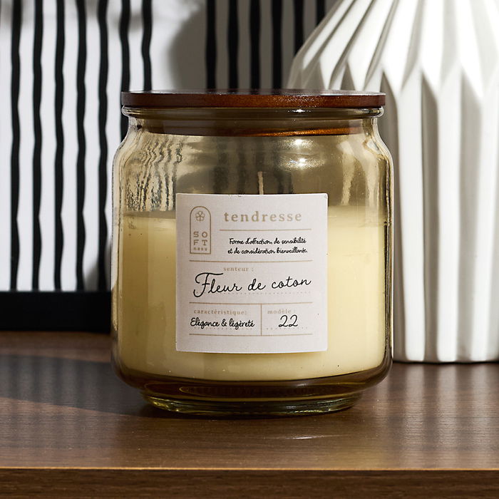 Home Deco Factory Vela Perfumada Tarro Cocooning Vidrio Tapa Pino Altura 9,6 cm