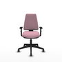 Silla de oficina Elche con mecanismo Asincro tapizada con Tela color Rosa. Equipada con Base piramidal negra, Brazos 1D y Ruedas 65 mm parqué