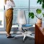 PIQUERAS Y CRESPO Silla de oficina Elche azul con base blanca