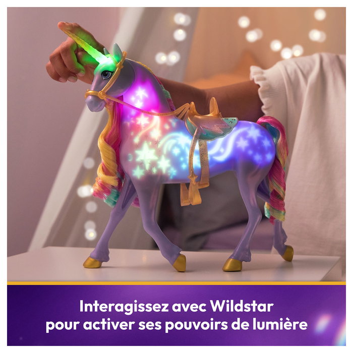 Spin Master Unicorn Academy Licht-Magie Wildstar Figura de Juguete de Unicornio con Efectos Luminosos, Multicolor, Recomendado 4+ Años