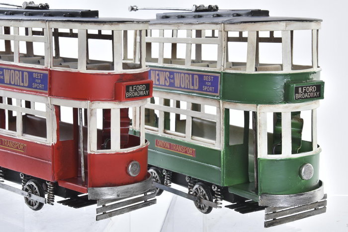 DKD Home Decor Tranvía Decoración Vintage Rojo Verde Metal 28 x 9 x 20 cm (2 Unidades) DKD Home Decor Tranvía Decoración Vintage Rojo Verde Metal 28 x 9 x 20 cm (2 Unidades)
