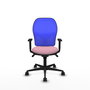 Silla de oficina Jorquera con mecanismo Sincro tapizada con Tela color Rosa y malla color Azul. Equipada con lumbar 1D, Brazos 1D y Ruedas 65mm nailon
