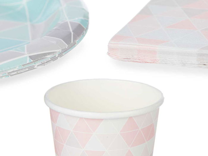 Arte Regal Set 30 Piezas Cumpleaños Rombos Surtidos Papel 23x23.5x10 cm (Set de 12) Arte Regal Set 30 Piezas Cumpleaños Rombos Surtidos Papel 23x23.5x10 cm (Set de 12)