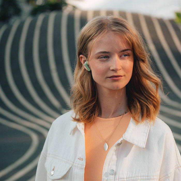 Urbanista Copenhagen True Wireless Inalámbricos con Autonomía 32h, Resistencia IPX4 y Sonido Equilibrado, Color Sage Green