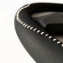 Momo Funda de Volante Street Universal Negro y Blanco 38-39cm
