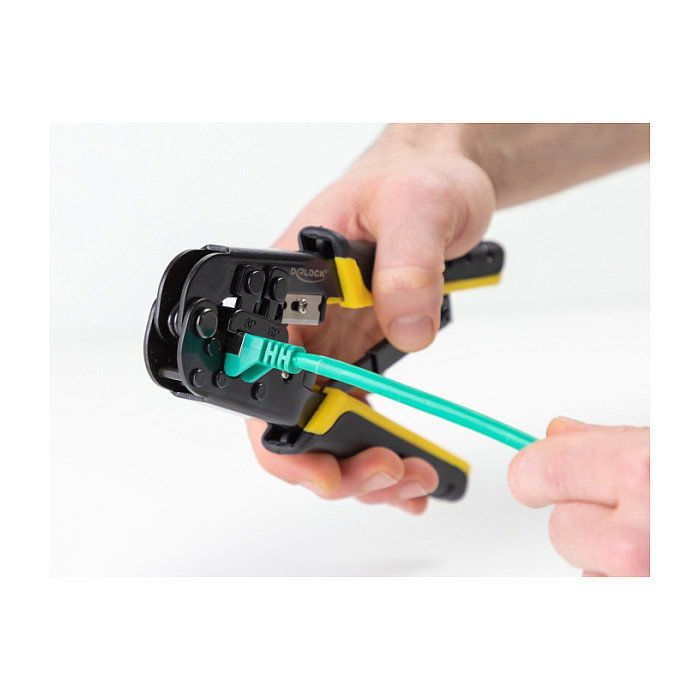 DeLOCK 90520 Herramienta de prensado universal con pelacables para conectores 8P y 6P DeLOCK 90520 Herramienta de prensado universal con pelacables para conectores 8P y 6P