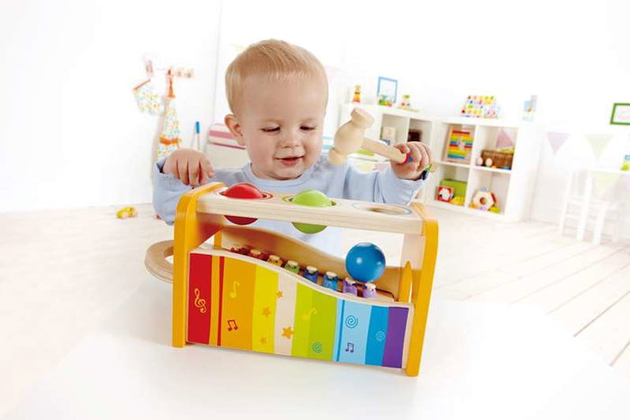 Hape Banco de Musica con Xilofono de Madera, Banco de Juego para Golpear Bolas, 24x15x13,5 cm Hape Banco de Musica con Xilofono de Madera, Banco de Juego para Golpear Bolas, 24x15x13,5 cm