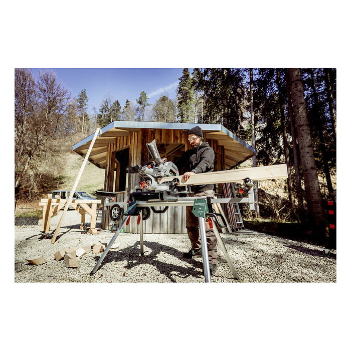 Metabo KGS 18 LTX BL 305 Sierras ingletadoras de bateria 18V, corte 215 x 67 mm, motor brushless, 3700 RPM, 30.5 cm