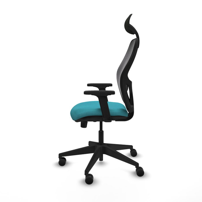 Silla de oficina Alocén con mecanismo Sincro tapizada con Tela color Turquesa y malla color Negro. Equipada con lumbar 1D, Brazos 2D, Cabecero Fijo y Ruedas 65mm nailon