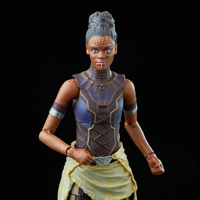 Hasbro Figura Marvel Legends Series Shuri, Figura de Acción de 15 cm con Accesorios, Coleccionable de Marvel