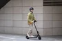 Segway Ninebot E2 Plus E II Patinete Eléctrico Plegable Negro, 25 km/h, 500W, Autonomía 25 km, Pantalla, Freno Tambor, Para Hasta 90 kg