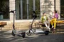 Segway Ninebot E2 Plus E II Patinete Eléctrico Plegable Negro, 25 km/h, 500W, Autonomía 25 km, Pantalla, Freno Tambor, Para Hasta 90 kg