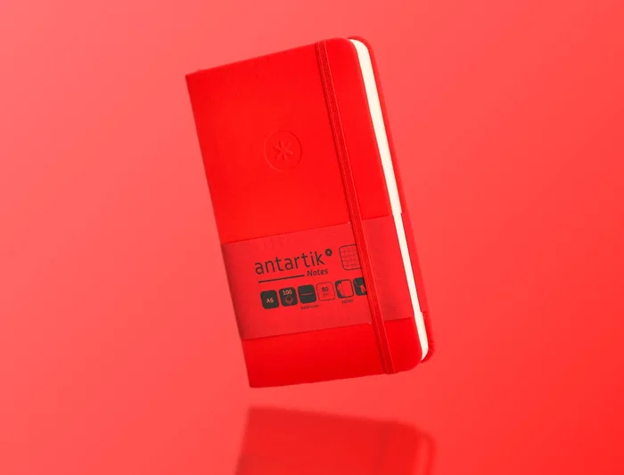 Antartik Cuaderno Tapa Dura A6, Hojas Cuadriculadas, 100 Hojas, 80gr, Rojo