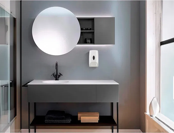 Q-connect Dispensador Gel y Jabón Manual 13,5x23,5x9,5 cm Blanco/Gris Plástico 1 Litro