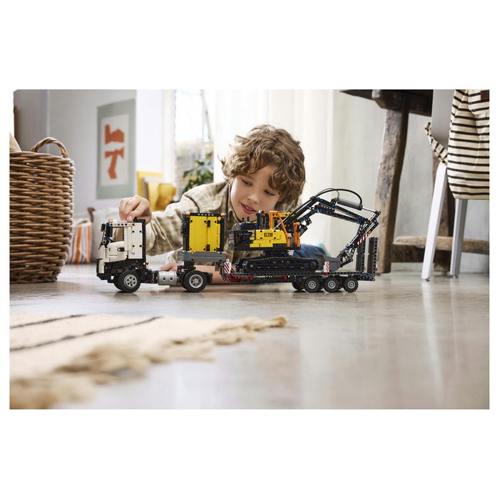 LEGO 42175 Technic Volvo FMX Truck y Excavadora EC230 Eléctrica, Juego de Construcción de 2274 Piezas para +10 Años