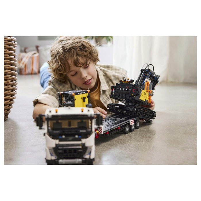 LEGO 42175 Technic Volvo FMX Truck y Excavadora EC230 Eléctrica, Juego de Construcción de 2274 Piezas para +10 Años
