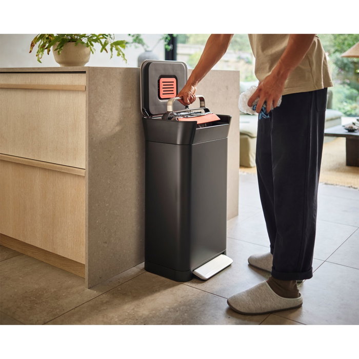 Joseph Joseph Titan 30L Negro Compactador de Residuos Joseph Joseph Titan 30L Negro Compactador de Residuos