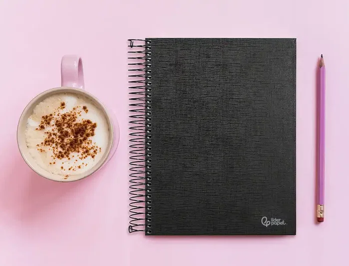 Liderpapel Cuaderno espiral A5 micro papercoat tapa forrada 140 hojas 75gr cuadro 5mm banda 5 colores 6 taladros negro