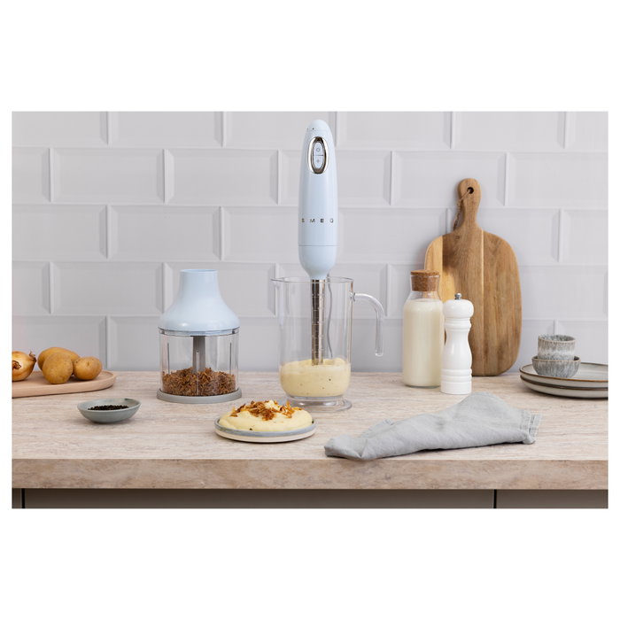 Smeg HBF03PBEU Batidora de Inmersión 700W Color Azul con Vaso y Picadora