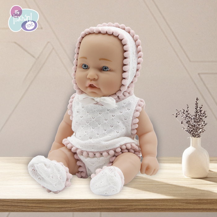 Tachan Muñeca 26cm Conjunto Vestido Blanco Con Gorrito T01067