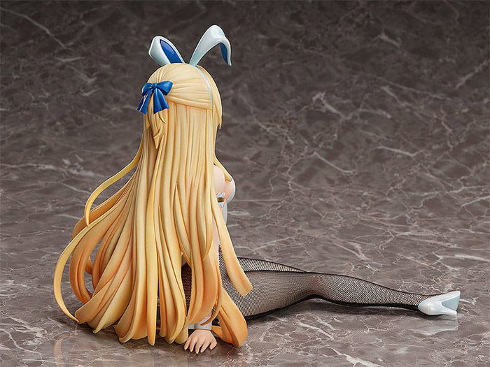 FREEing Goblin Slayer Estatua Priestess Bunny Ver. 1/4