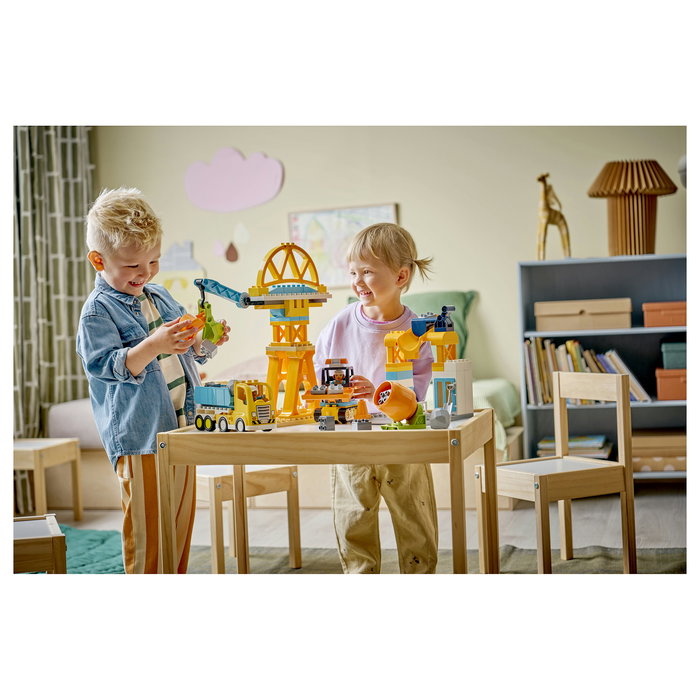 LEGO DUPLO 10476 Obra y Vehículos de Construcción 3 en 1 Set de Construcción con 84 Piezas y 2 Figuras, Edad 3+ Años