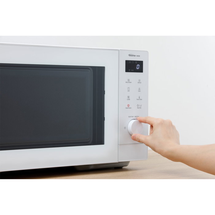Panasonic NN GD 34 Microondas con Grill Blanco