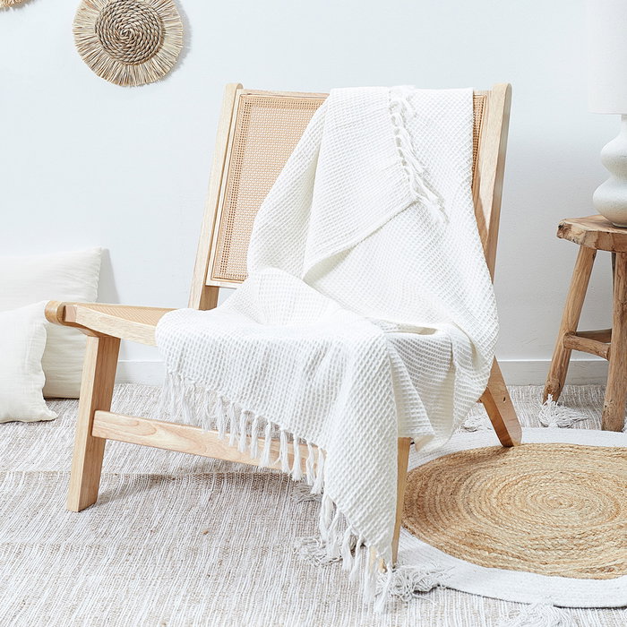 Home Deco Factory Manta Gofrada Marfil 170x250 cm Home Deco Factory Manta Gofrada Marfil 170x250 cm