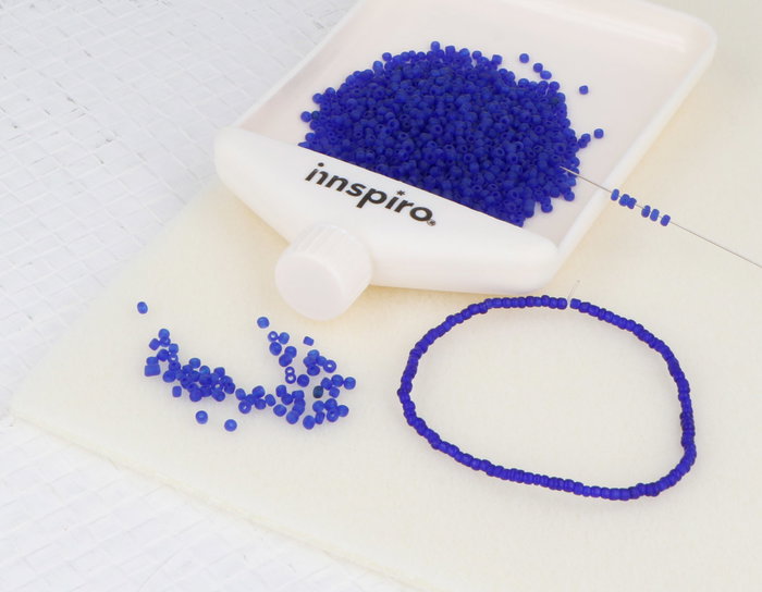 Innspiro Rocalla de Vidrio Redonda Glaseado Azul Fuerte 2,3mm 120g