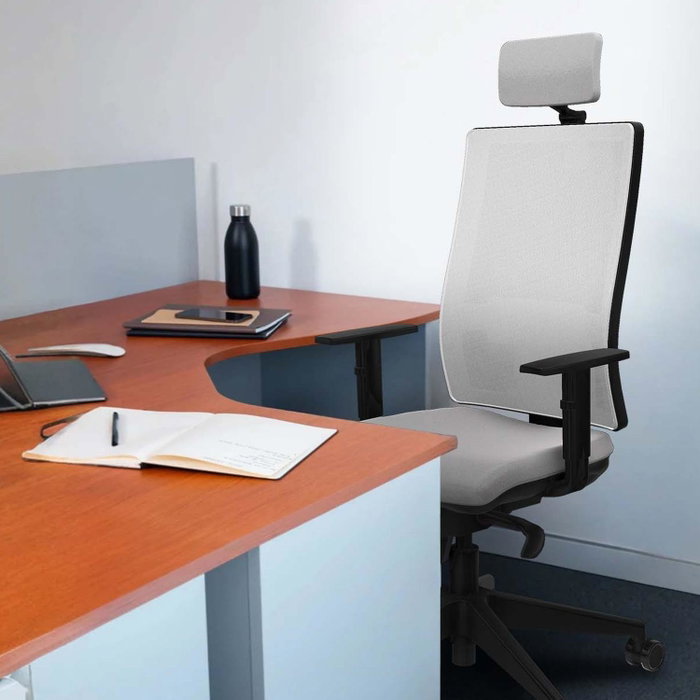 PIQUERAS Y CRESPO Silla de oficina Horna con mecanismo Sincro en Azul claro y Blanco PIQUERAS Y CRESPO Silla de oficina Horna con mecanismo Sincro en Azul claro y Blanco