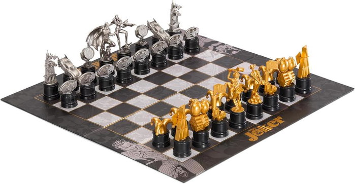 Noble Collection Juego de Ajedrez Batman vs. The Joker 47 cm