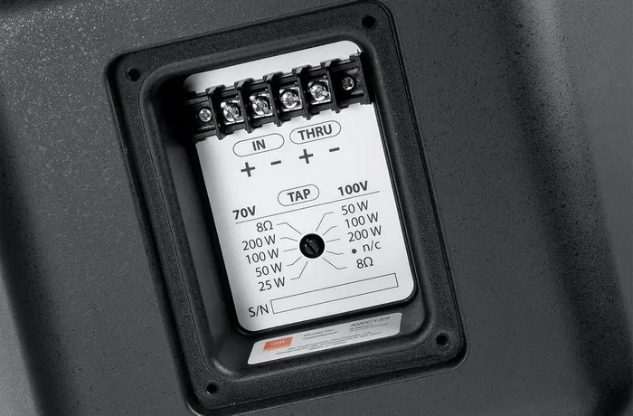 JBLPRO Altavoz Coaxial Compacto Todo Clima 2 Vías Blanco 8" Woofer Resistente IP56 JBLPRO Altavoz Coaxial Compacto Todo Clima 2 Vías Blanco 8" Woofer Resistente IP56