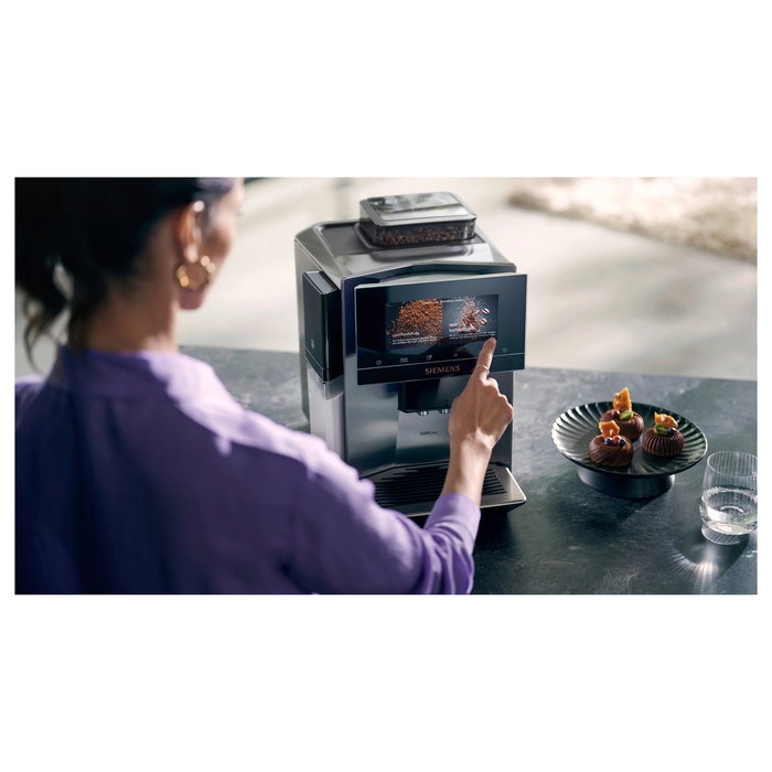 Siemens EQ.900 TQ903DZ3 Cafetera Superautomática con Molinillo de Cerámica, Espumador de Leche, 19 bares, 2.3 L, 1500 W, Negro y Acero Inoxidable