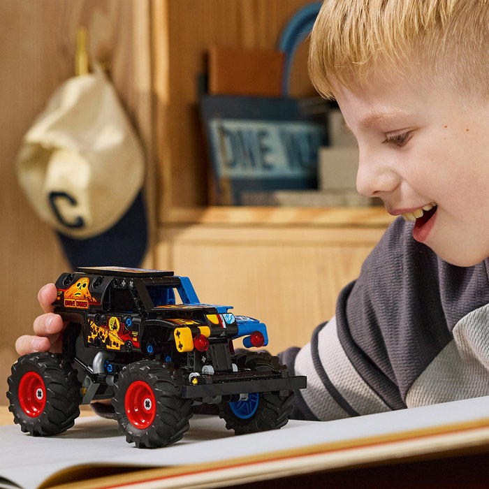 LEGO Technic Monster Jam Grave Digger Fuego y Hielo 42219