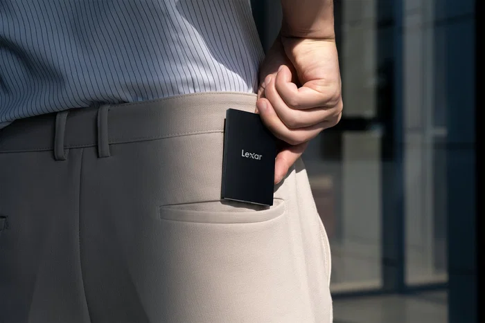 Lexar SL500 SSD Externo Portátil 1 TB USB 3.2 Gen 2x2 Tipo C - Negro, Velocidad Lectura 2000 MB/s, Escritura 1800 MB/s, Carcasa Aluminio, Encriptación Hardware