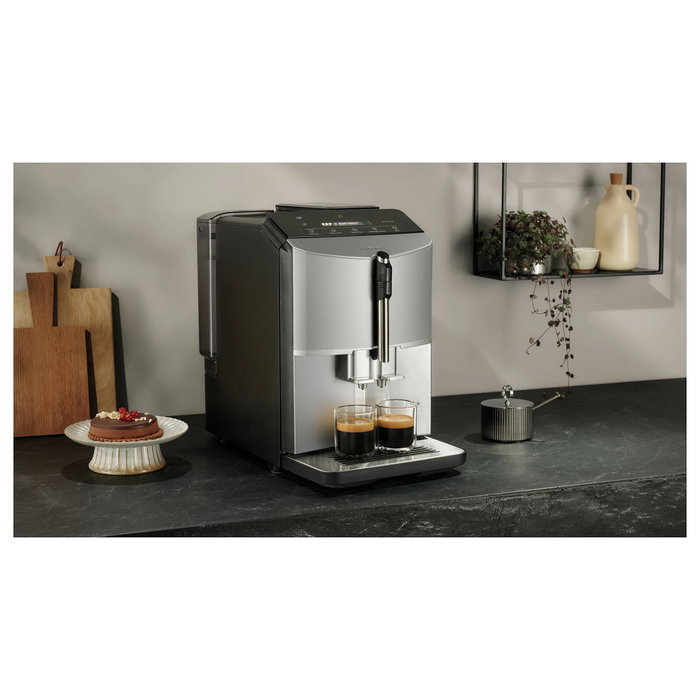 Siemens TF303E07 EQ.300 Cafetera superautomática plata/negro Siemens TF303E07 EQ.300 Cafetera superautomática plata/negro