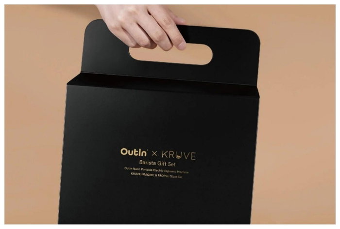 OutIn Nano x Kruve Set de Regalo Negro/Dorado OutIn Nano x Kruve Set de Regalo Negro/Dorado