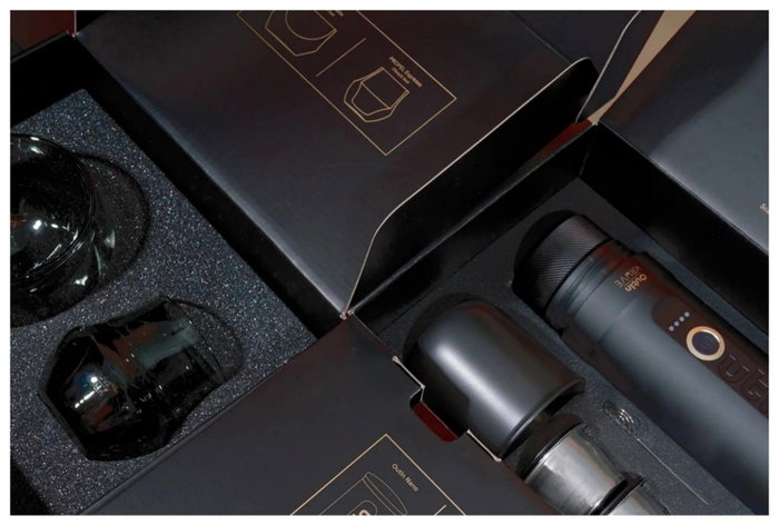 OutIn Nano x Kruve Set de Regalo Negro/Dorado OutIn Nano x Kruve Set de Regalo Negro/Dorado