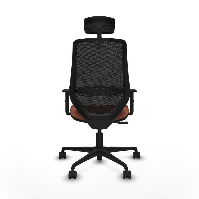 Silla de oficina Mardos con mecanismo Sincro tapizada con Tela color Marrón y malla color Negro. Equipada con lumbar 1D, Brazos 1D, Cabecero 2D y Ruedas 65mm nailon
