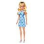 Barbie HYT93 Muñeca Fashionista Vestido Lazo Azul