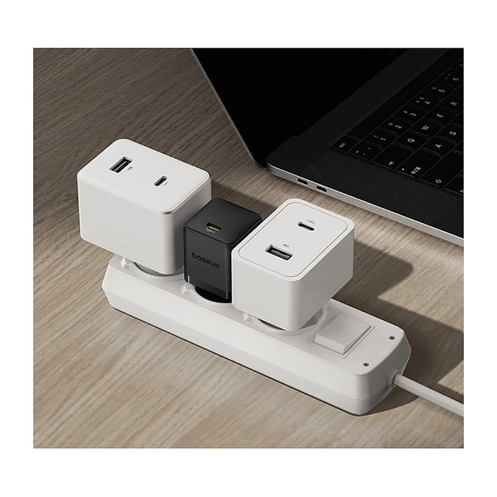 Baseus Palm USB-C 30W Power Delivery Cargador Pared Interruptor Negro - Para 1 Dispositivo, 100-240V EU