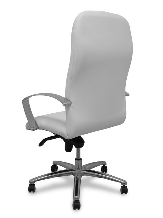 Sillón Caudete con mecanismo Basculante avanzado tapizada con Similpiel color Blanco. Equipado con Base aluminio, Brazos fijos y Ruedas de parqué