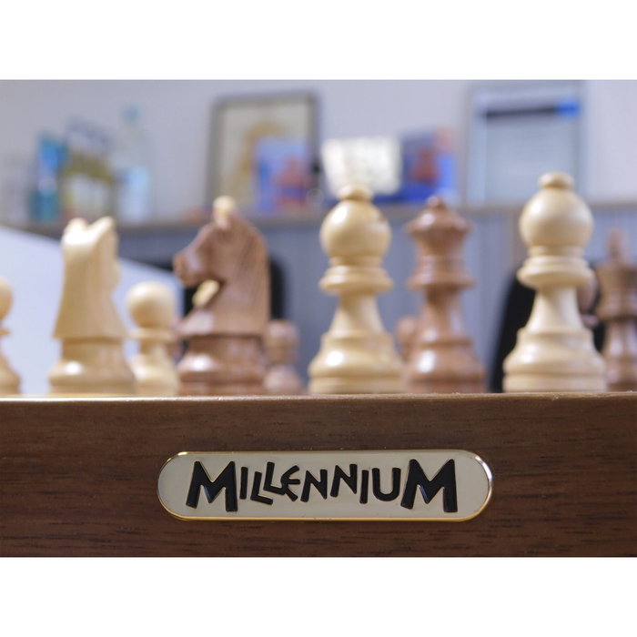 Millennium Millennium Chess Computer M830 - The King Performance Brown